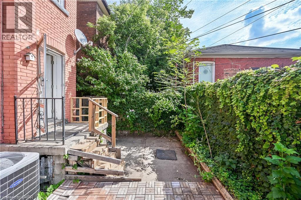 334 Cannon Street E Property Photo 35