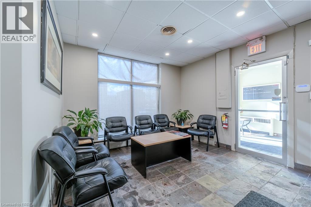 172 Dalhousie Street Unit# Main Floor Property Photo 3