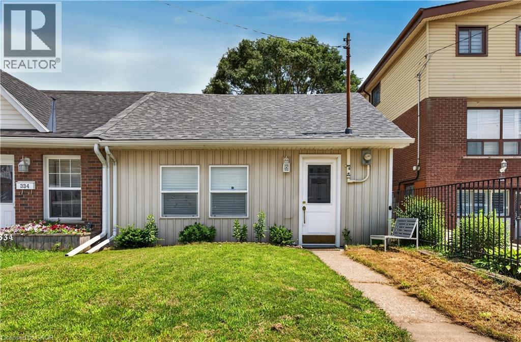 332 East Avenue N Property Photo 1
