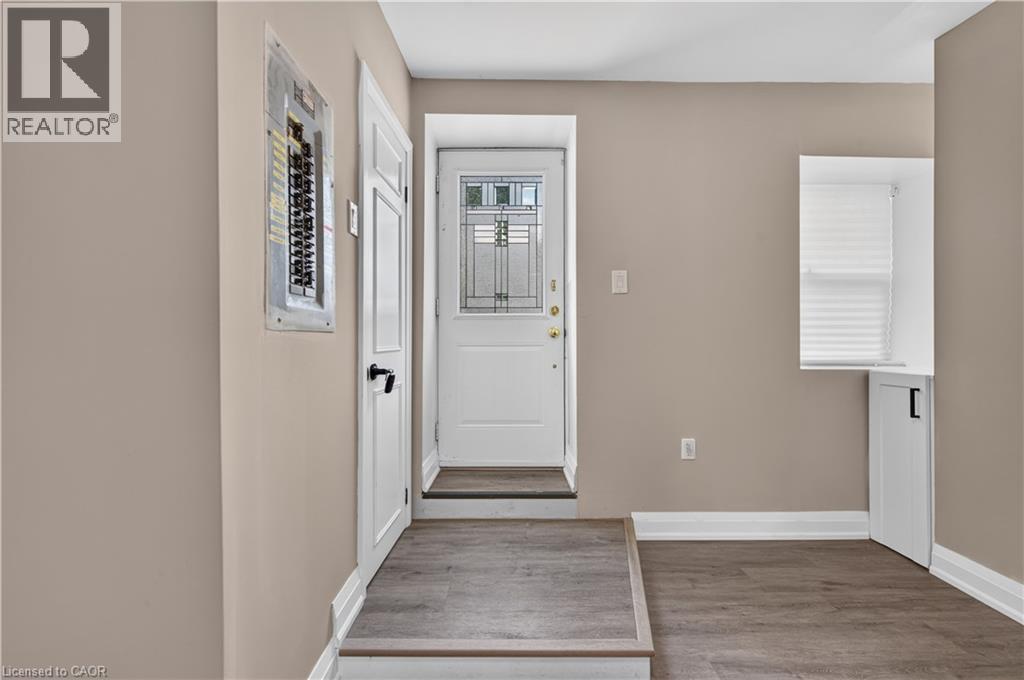 332 East Avenue N Property Photo 6
