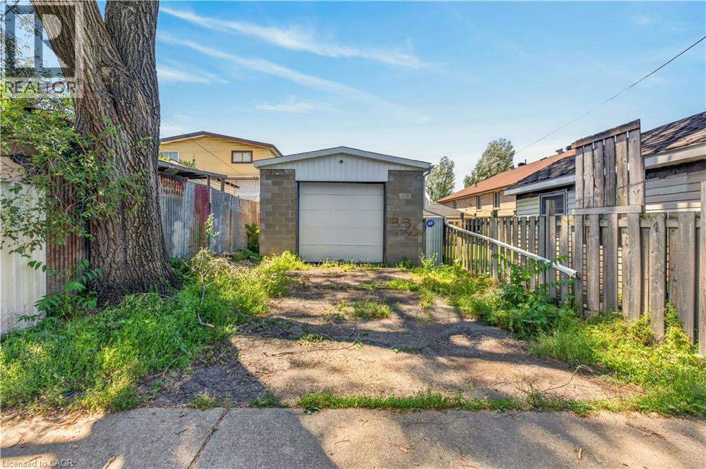 332 East Avenue N Property Photo 29