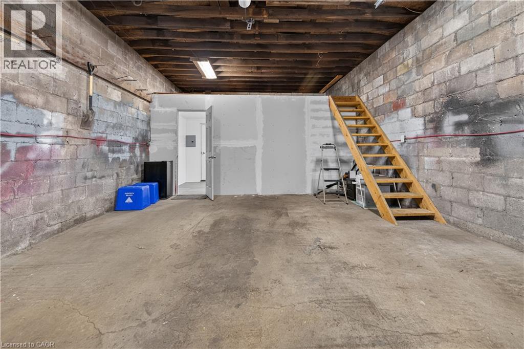 332 East Avenue N Property Photo 34