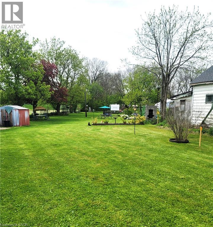 46 Bridge Street E Property Photo 5