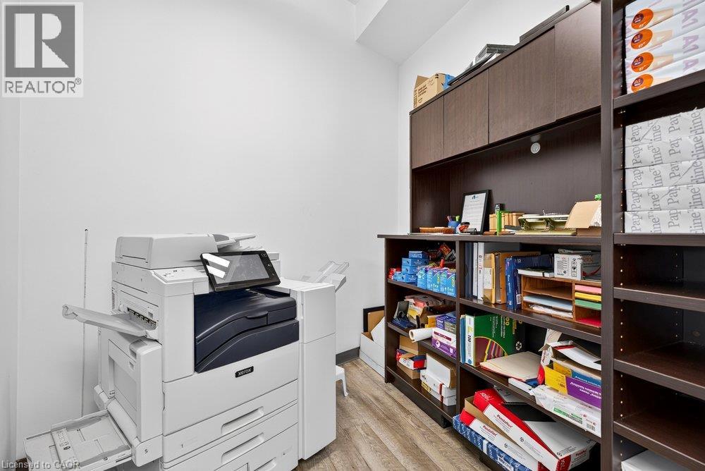 300 York Boulevard Property Photo 12