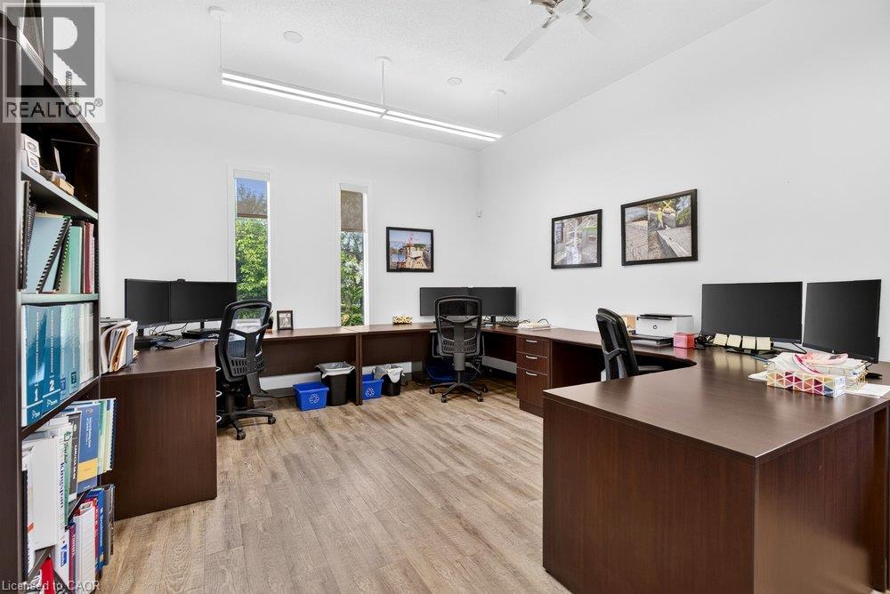 300 York Boulevard Property Photo 19