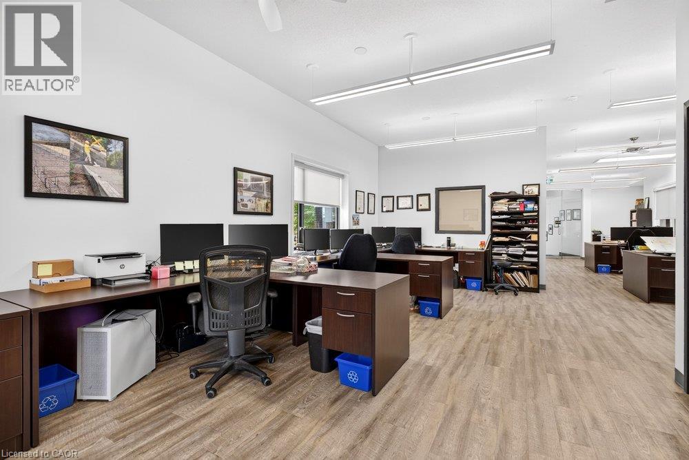 300 York Boulevard Property Photo 20