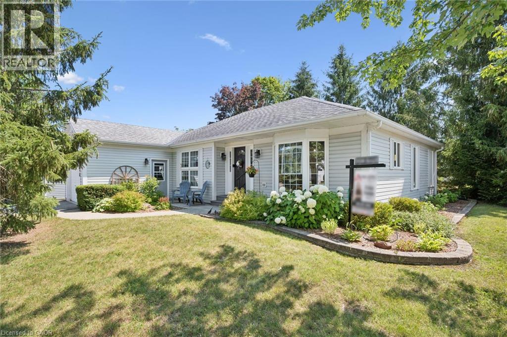 136 Bristlecone Crescent Property Photo 1