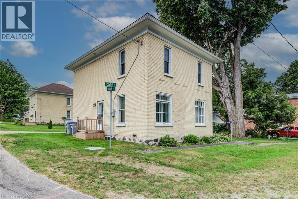 45 Clyde Street Property Photo 8