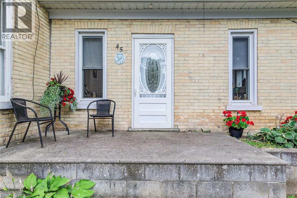45 Clyde Street Property Photo 10