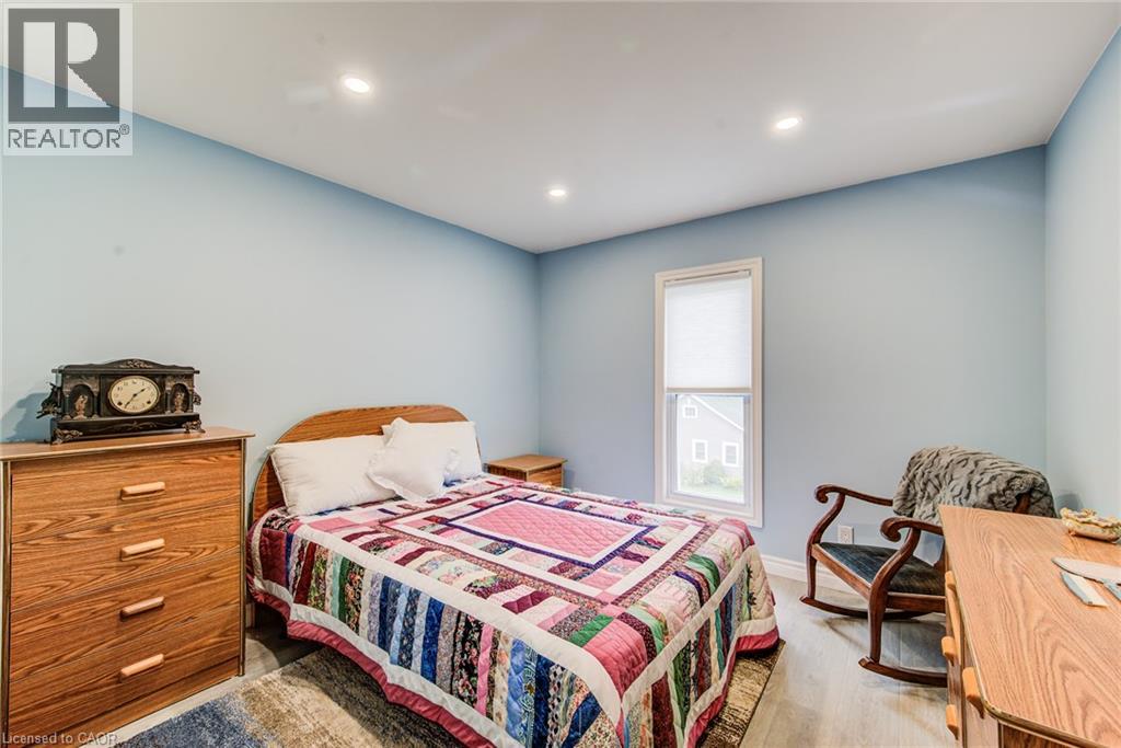 45 Clyde Street Property Photo 37