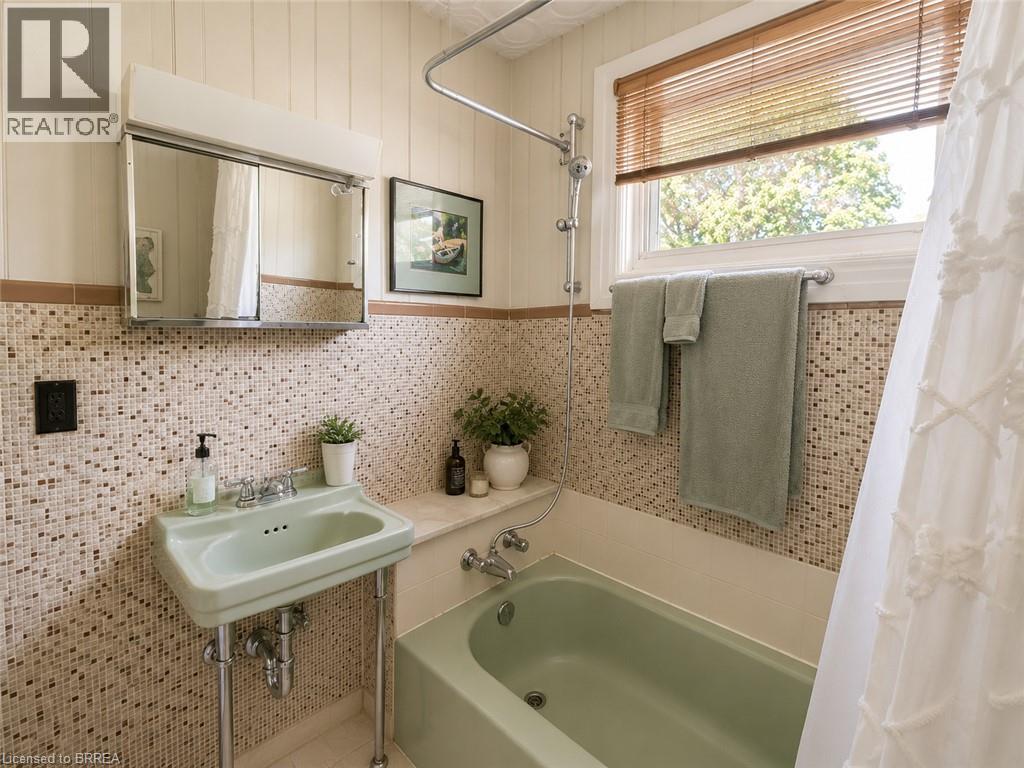 49 Palmerston Avenue Property Photo 17