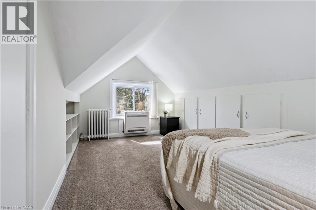 42 Lansdowne Road N Property Photo 38