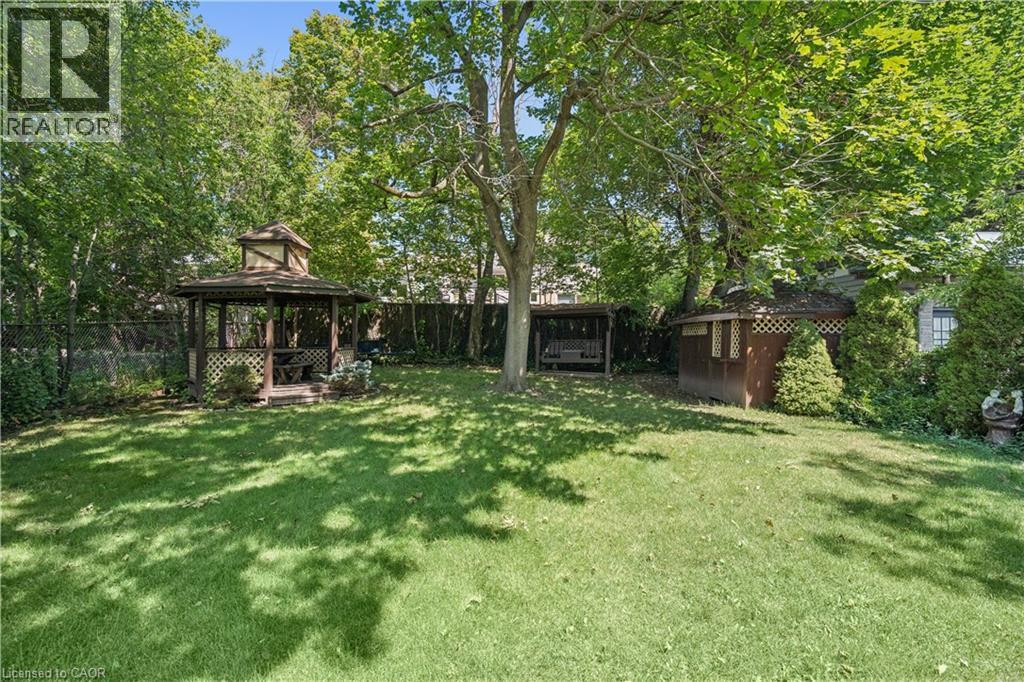 695 Front Road Property Photo 37
