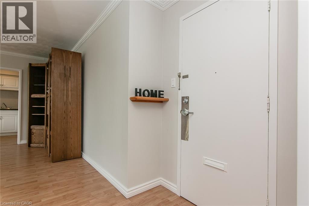 24 Midland Drive Unit# 402 Property Photo 12