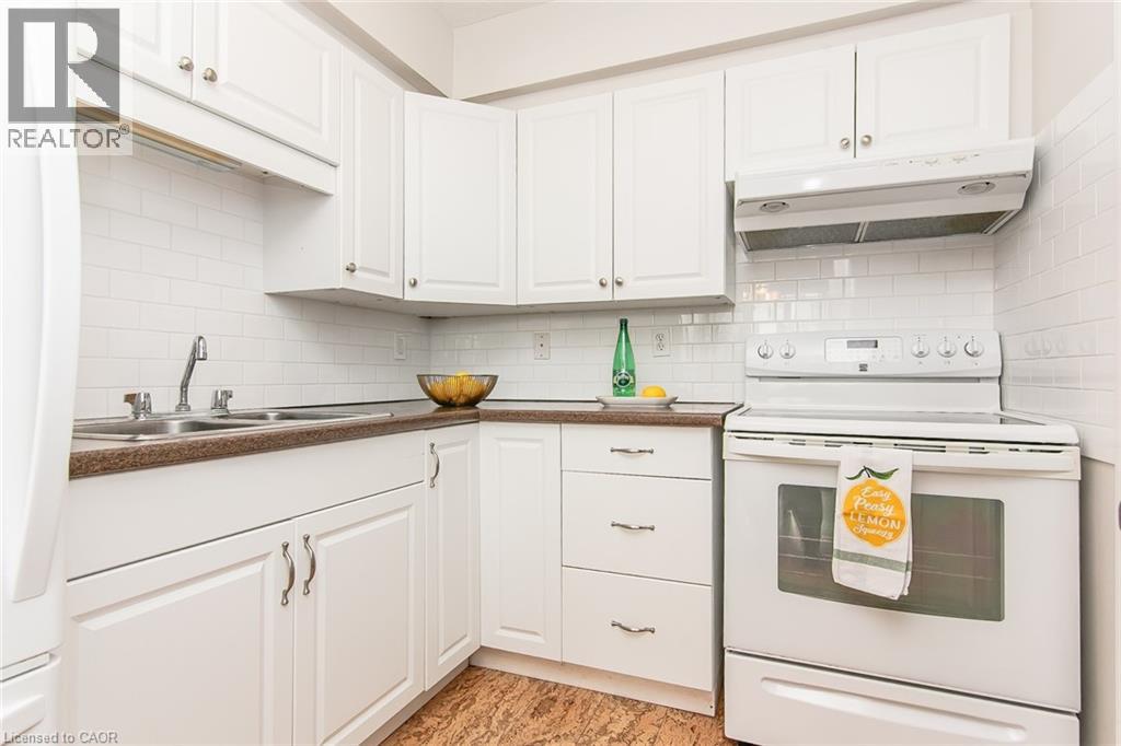 24 Midland Drive Unit# 402 Property Photo 24