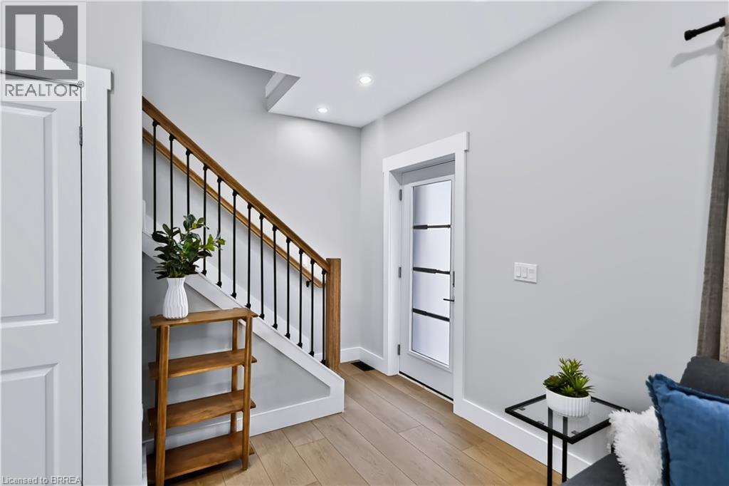 9 Walter Street Property Photo 3