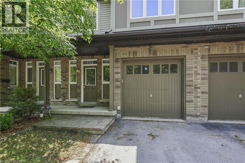 1050 Ryckman Common Property Photo 3