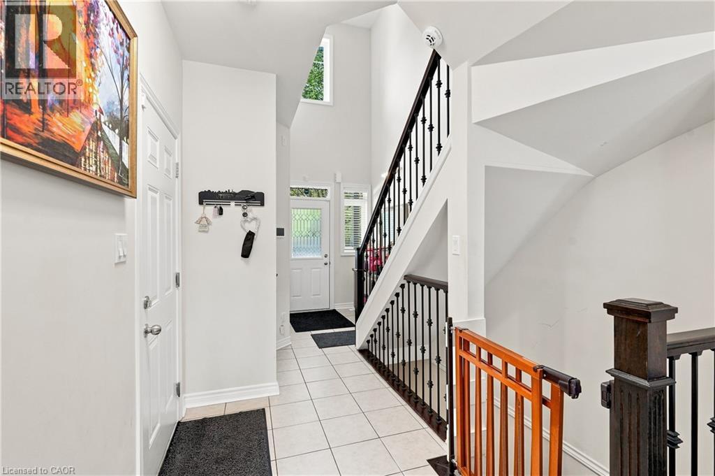1050 Ryckman Common Property Photo 4