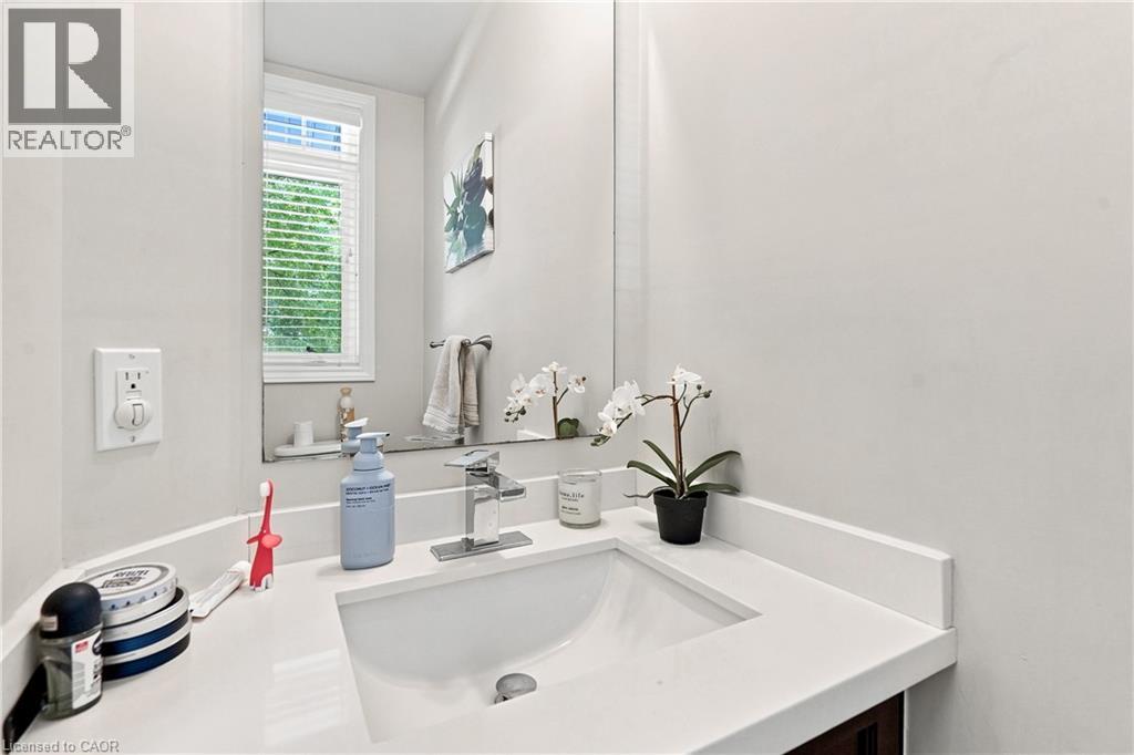 1050 Ryckman Common Property Photo 11