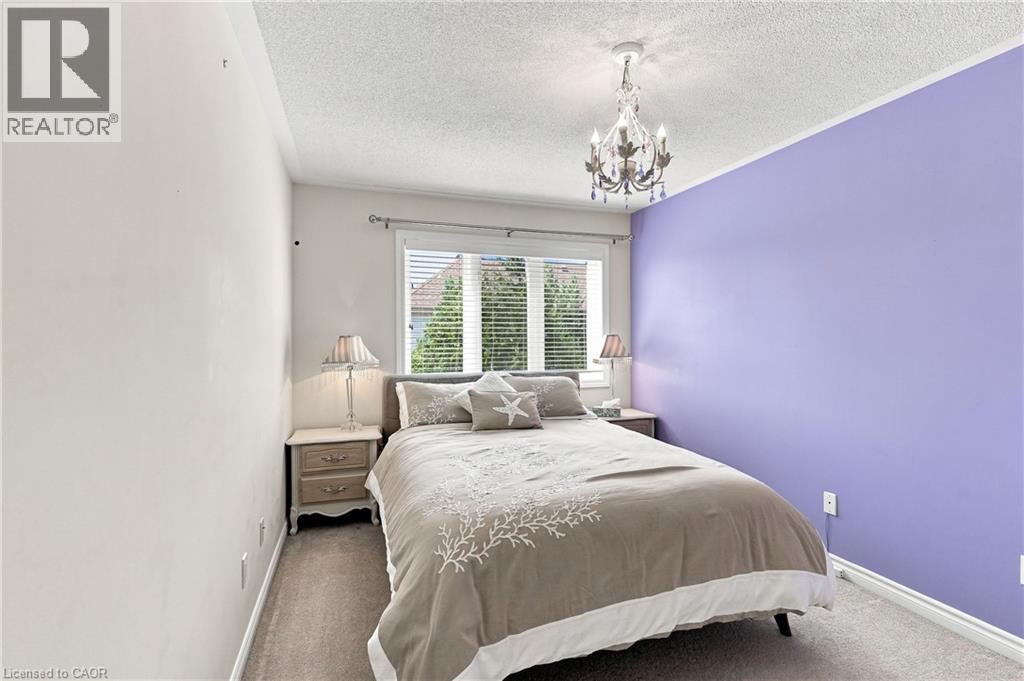 1050 Ryckman Common Property Photo 15