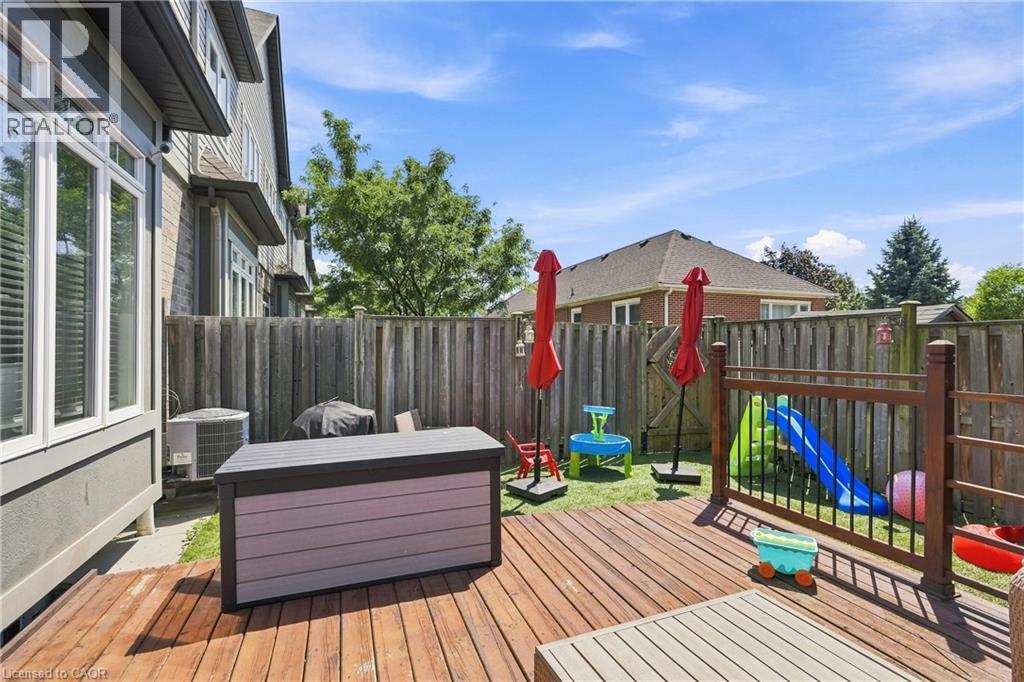 1050 Ryckman Common Property Photo 22