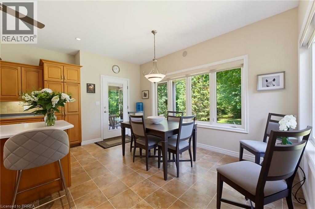 301 Governors Road E Property Photo 10