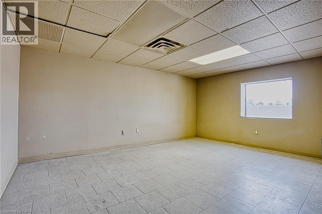 112 Ormond Street S Property Photo 14