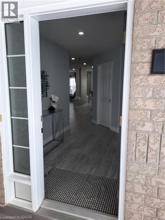 500 Snowdrop Court Unit# Upper Property Photo 3