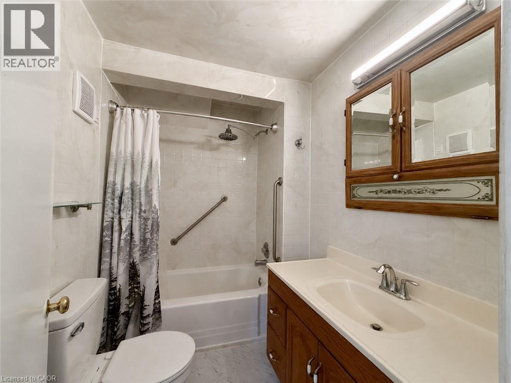 55 Holmes Avenue Property Photo 8