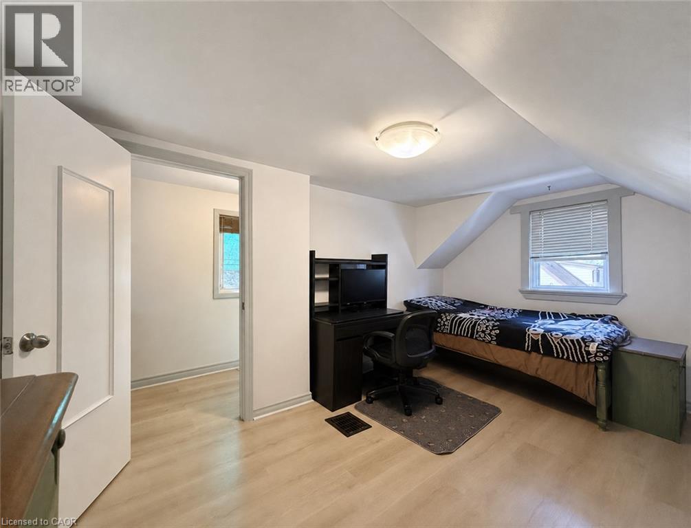 55 Holmes Avenue Property Photo 11