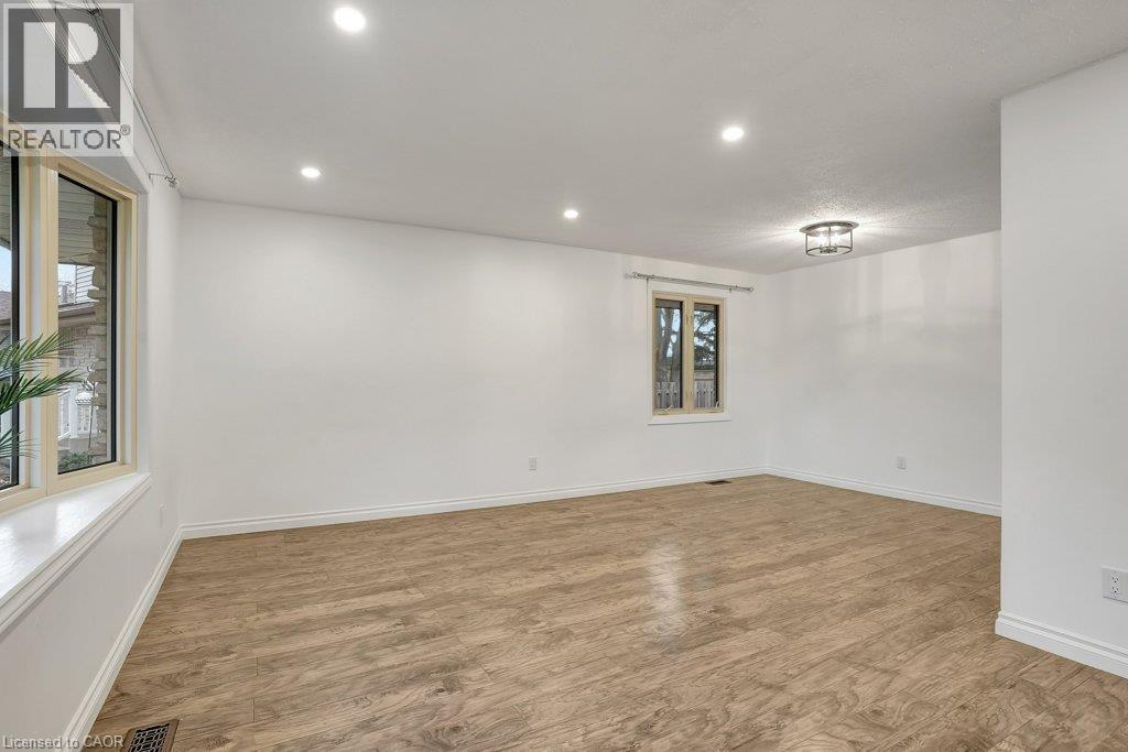 67 Kimberly Crescent Unit# Upper Property Photo 5