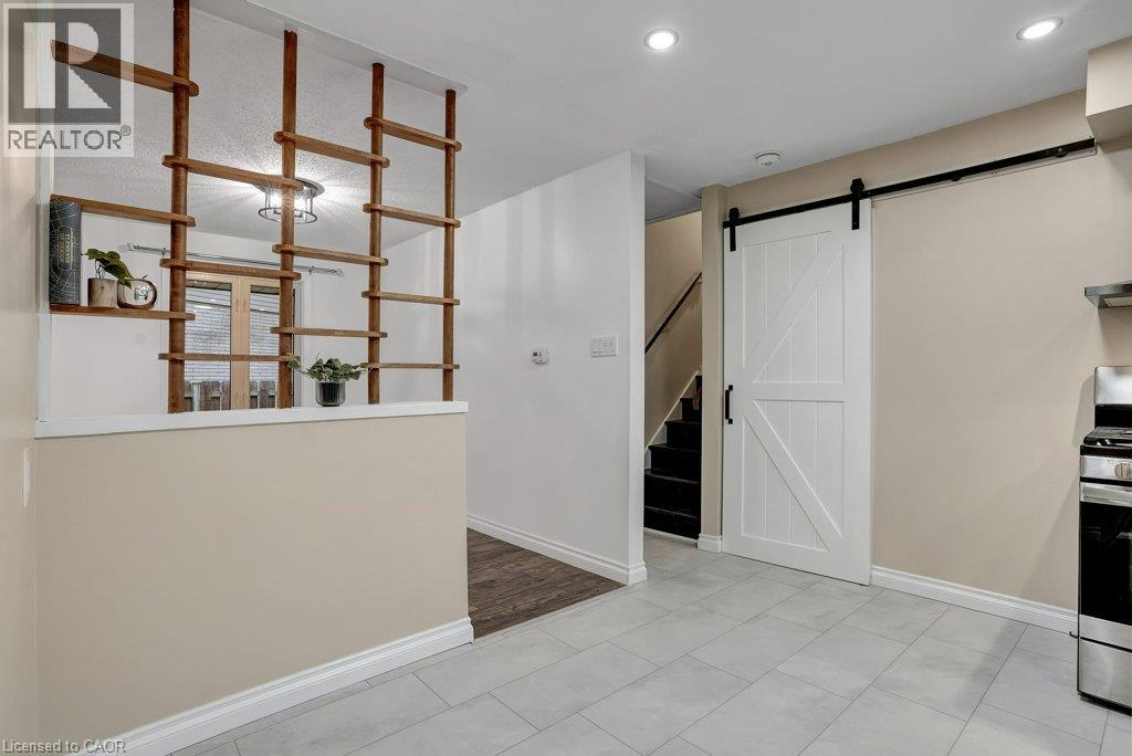 67 Kimberly Crescent Unit# Upper Property Photo 15