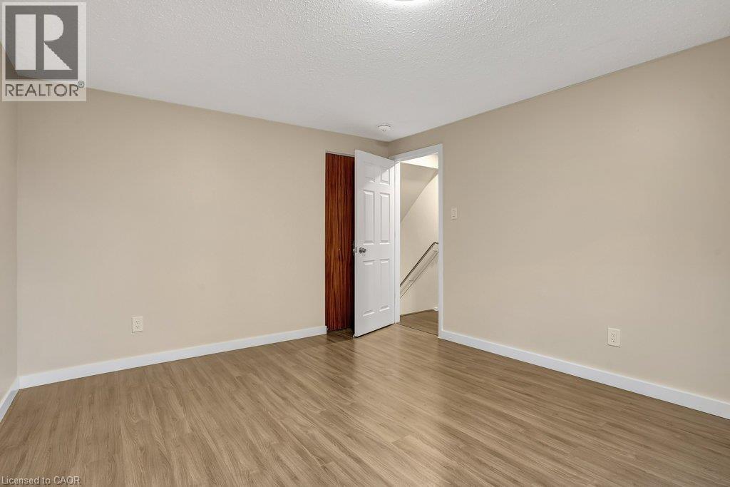 67 Kimberly Crescent Unit# Upper Property Photo 25
