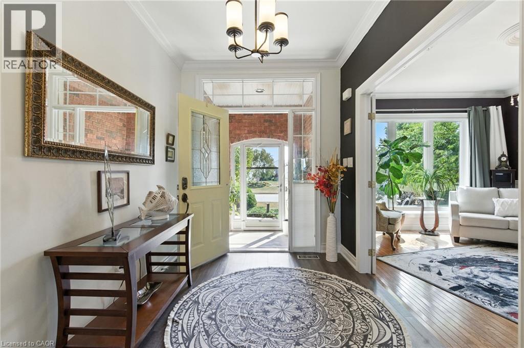 10 Featherstone Avenue Property Photo 4