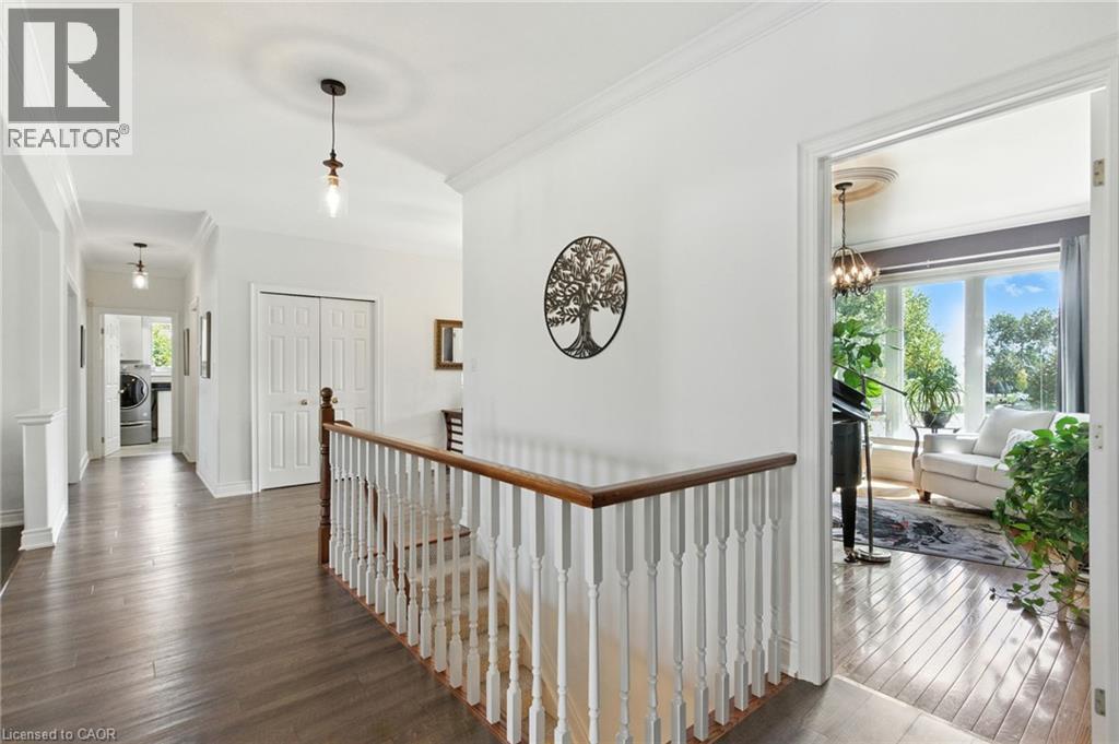 10 Featherstone Avenue Property Photo 8