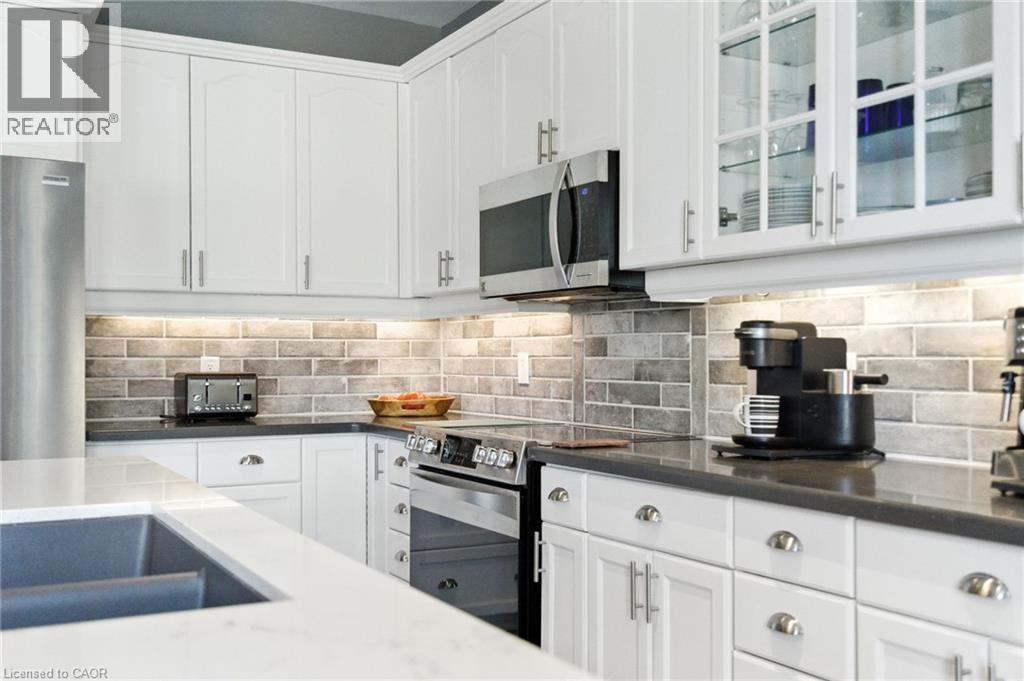 10 Featherstone Avenue Property Photo 13