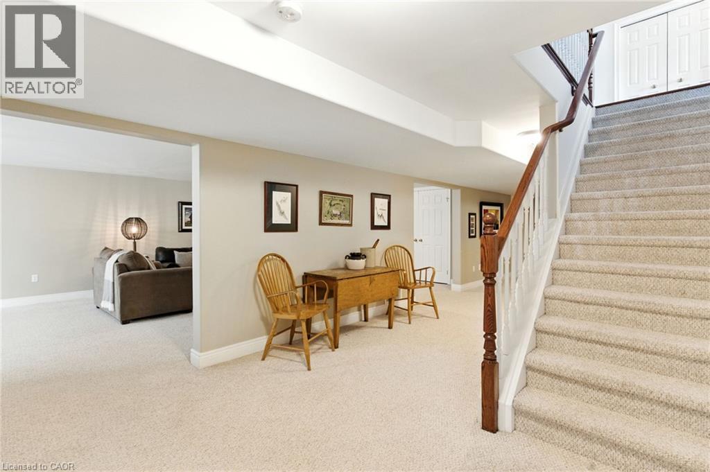 10 Featherstone Avenue Property Photo 28