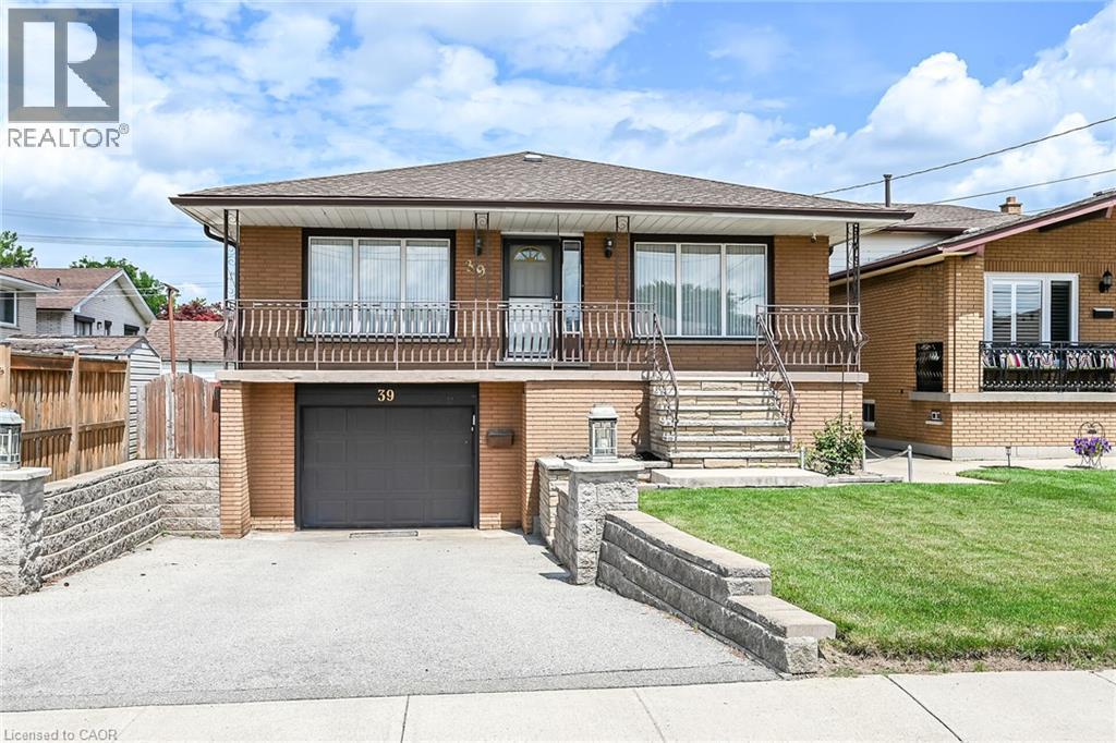 39 ALGONQUIN Court Property Photo 1