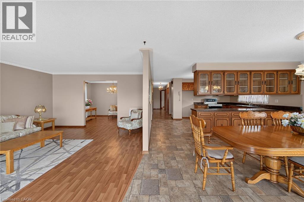 39 Algonquin Court Property Photo 4