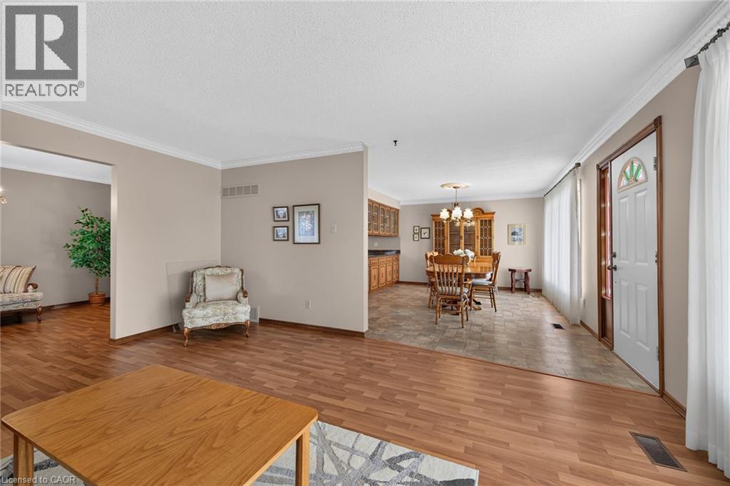 39 Algonquin Court Property Photo 8