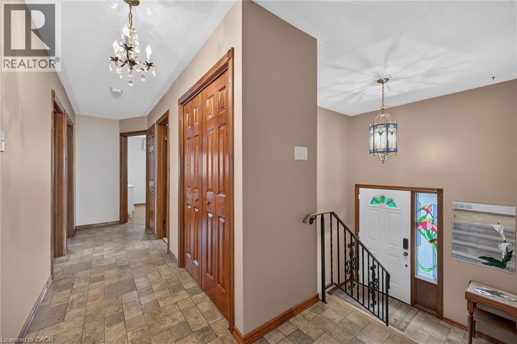 39 Algonquin Court Property Photo 18