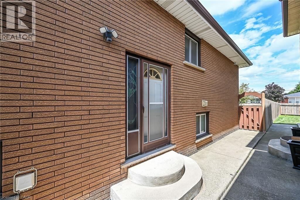 39 Algonquin Court Property Photo 44