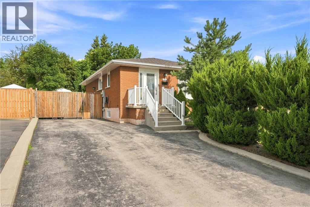 28 Leduc Street Unit# Lower Property Photo 1