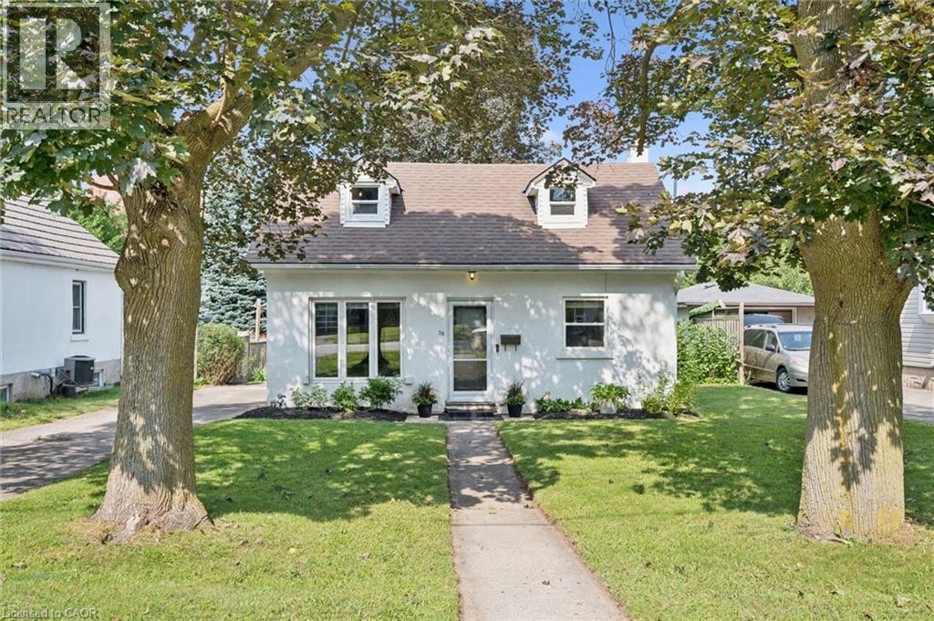 38 BELMONT Avenue E Property Photo 1