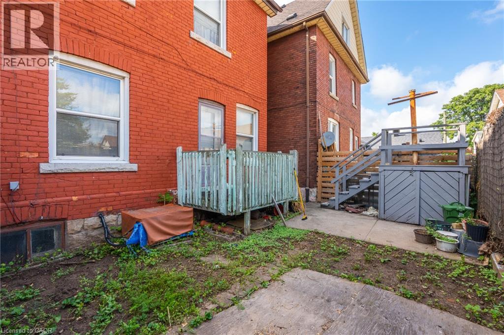 128 Hess Street N Property Photo 35