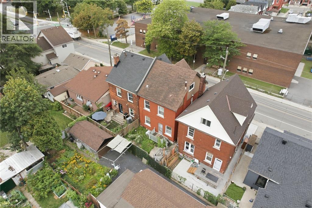 128 Hess Street N Property Photo 38