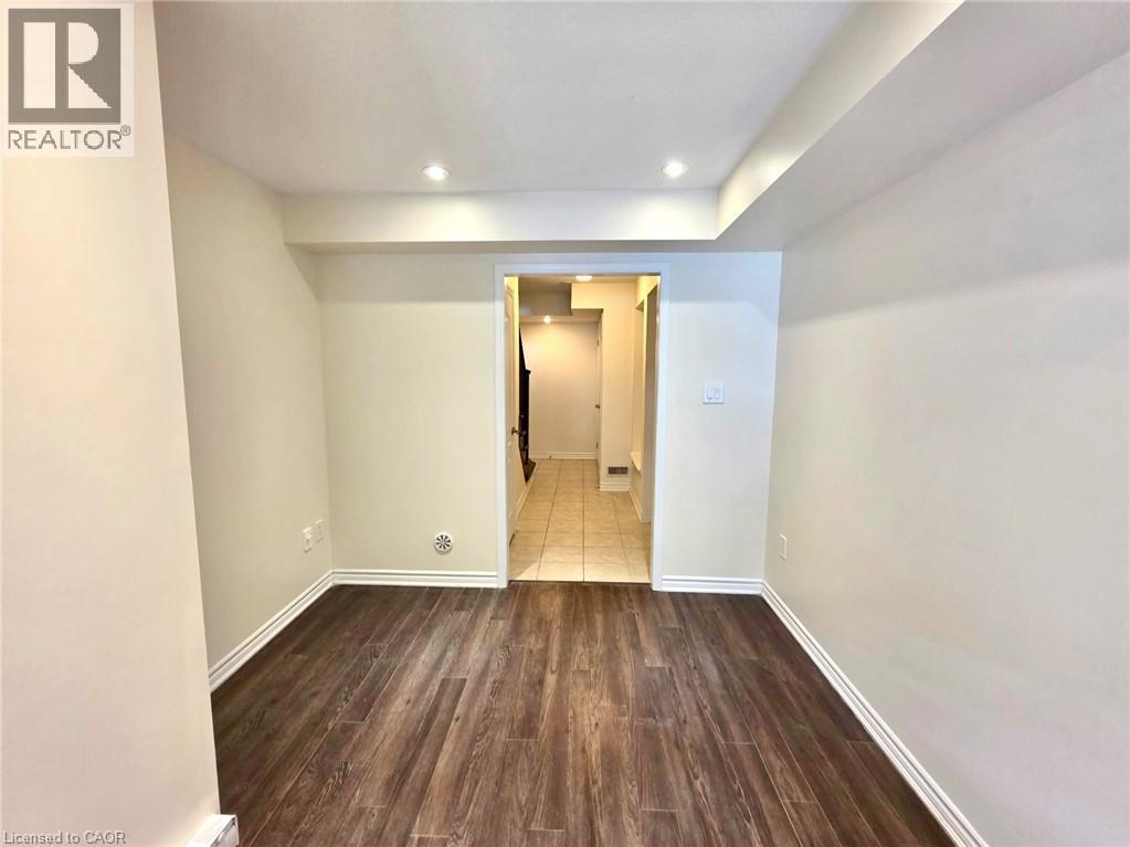 274 Casson Point Property Photo 3