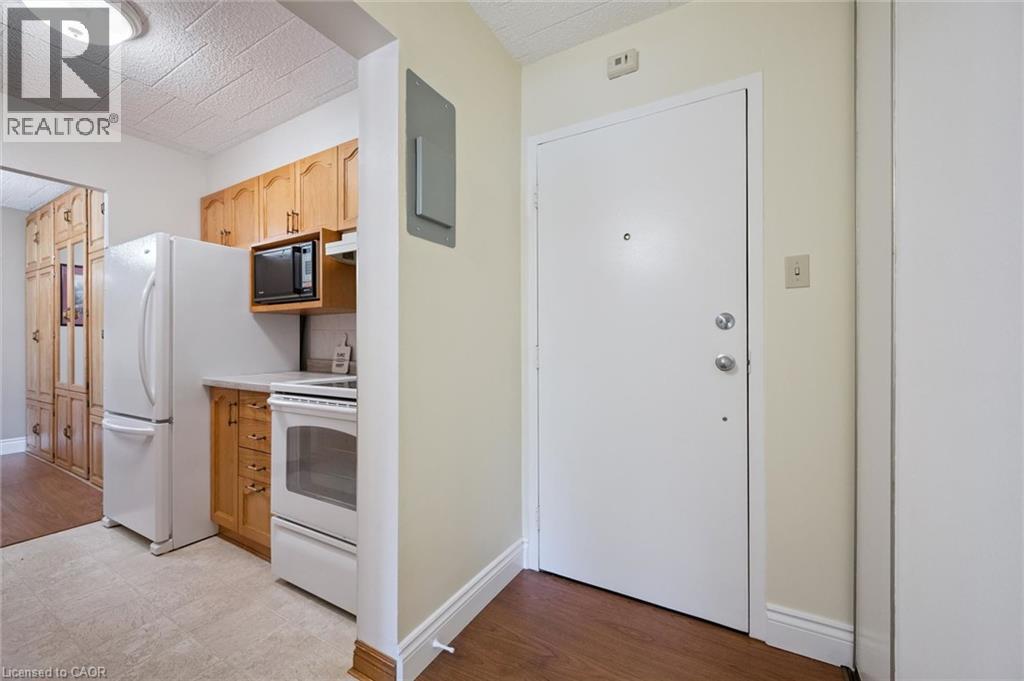 6 Walton Avenue Unit# 107 Property Photo 5