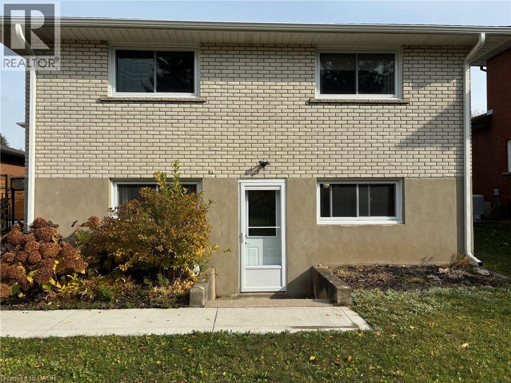 49 Westchester Drive Unit# Lower Property Photo 2