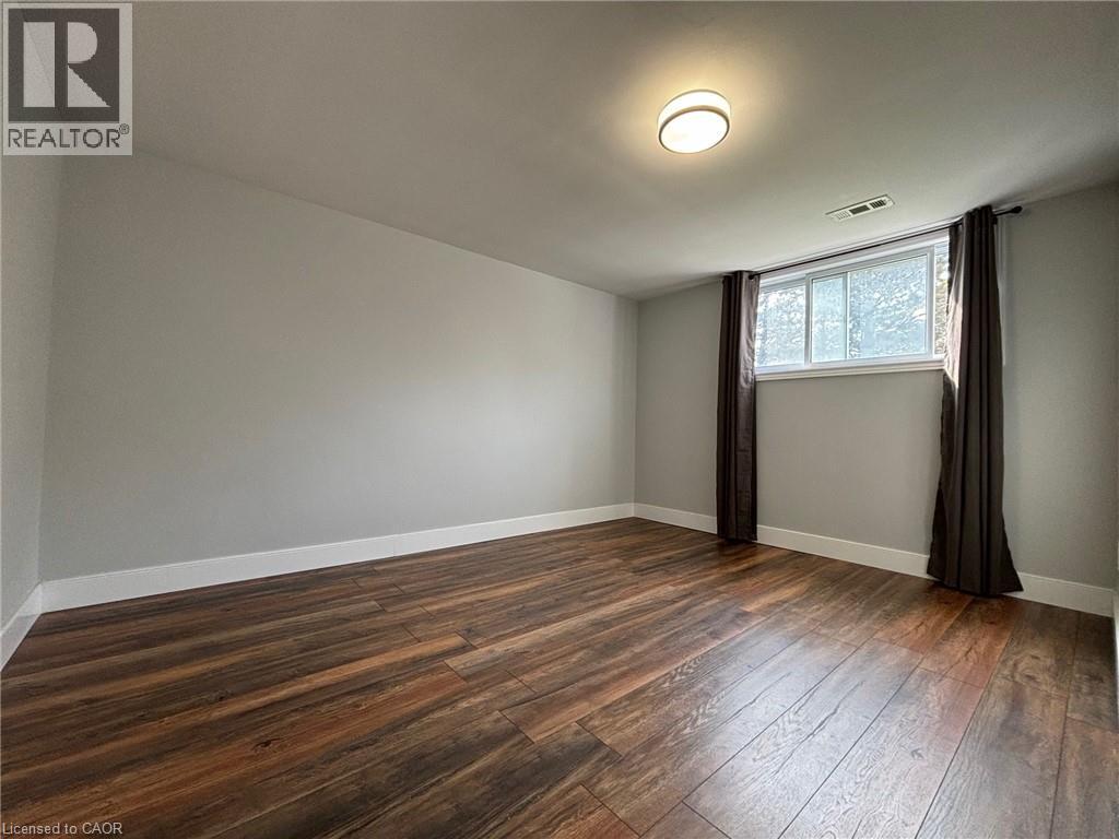49 Westchester Drive Unit# Lower Property Photo 8